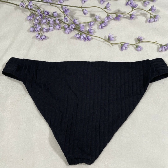 NEW $58 Becca‎ Loreto Ribbed Black Bikini Bottoms [ SZ Large ] - Picture 8 of 11